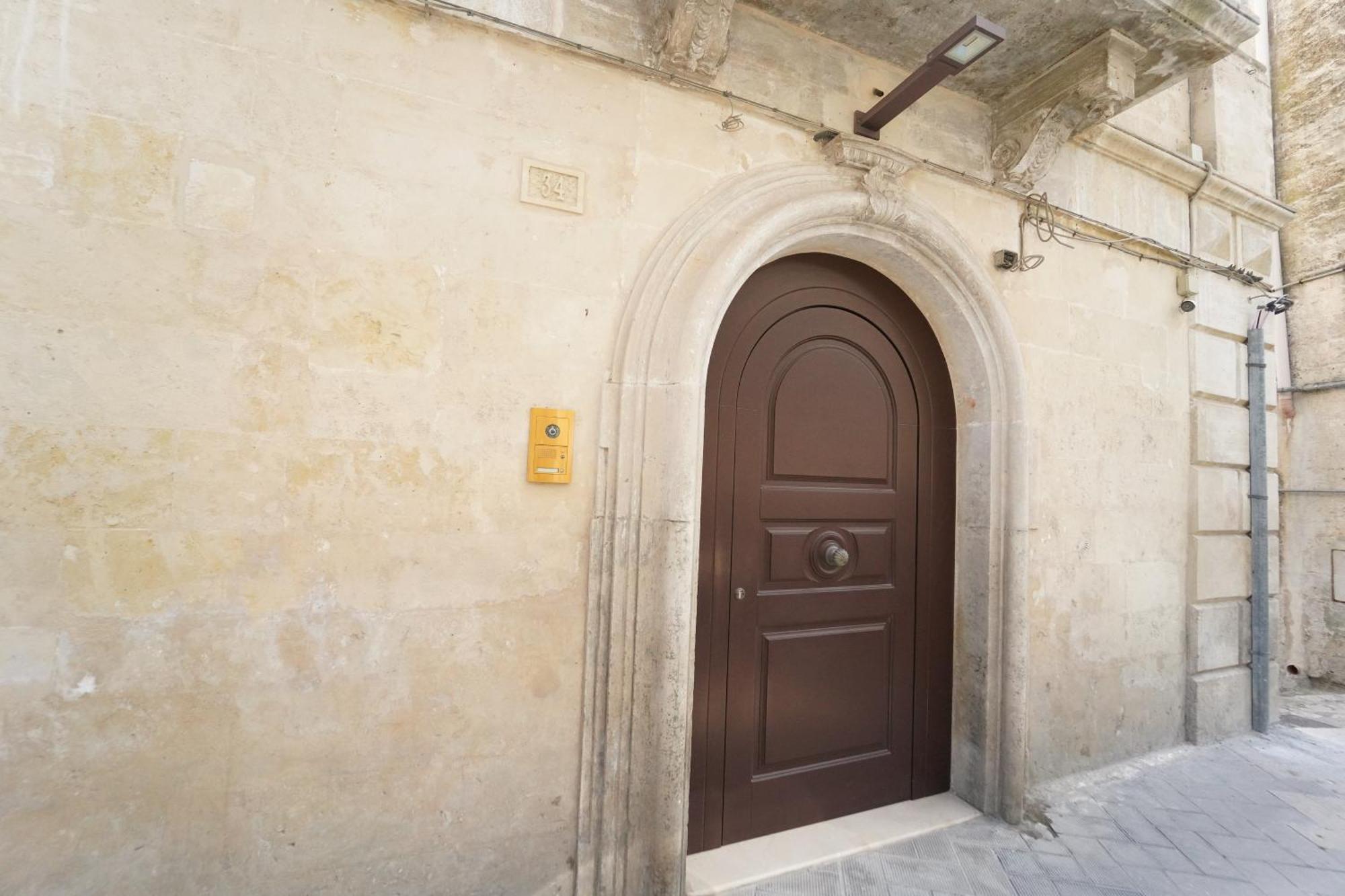 Santa Cesarea Residence Casa Vacanze - La Vetta Del Sasso Barisano Матера Экстерьер фото